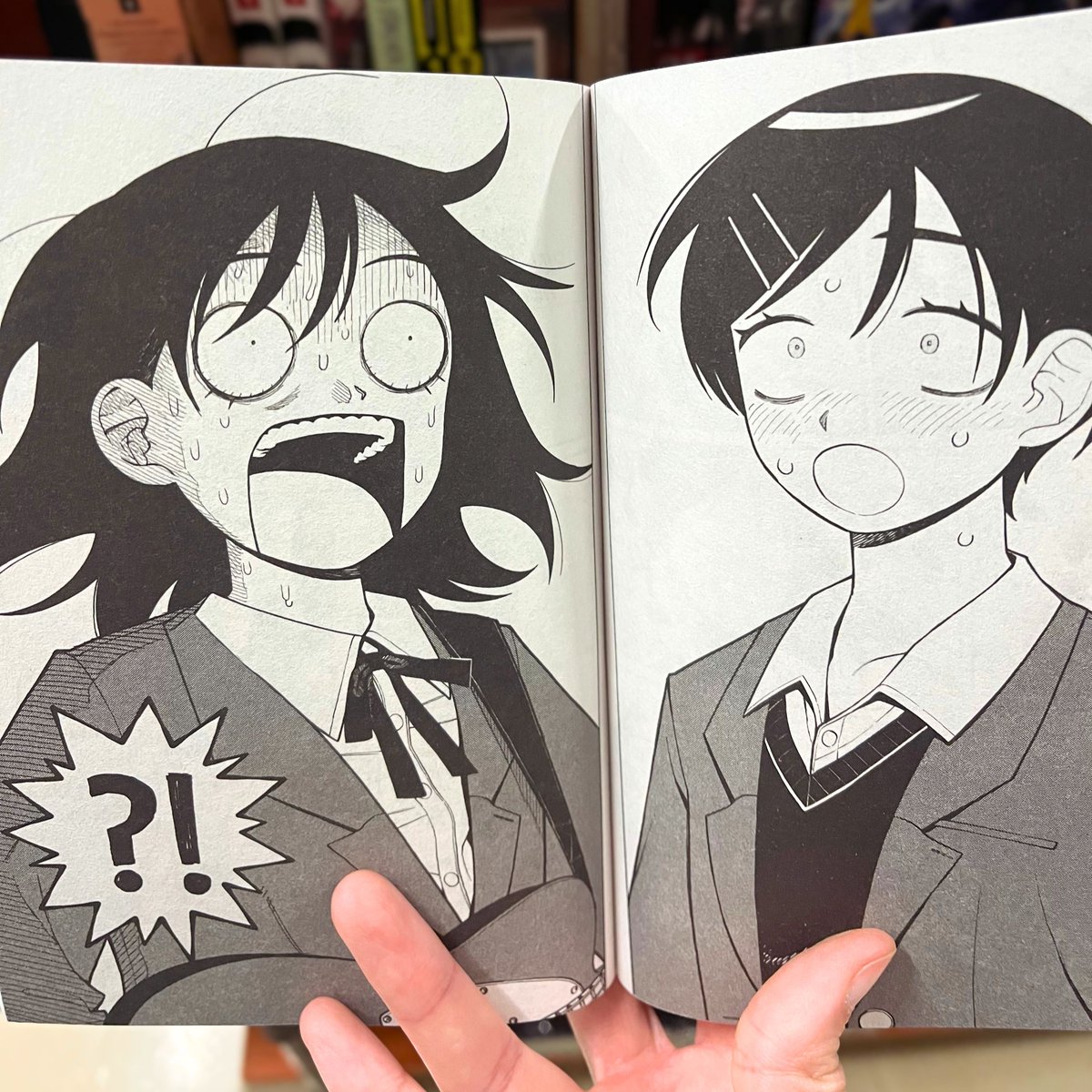 VaultOfMidnight's tweet photo. GIRL MEETS ROCK MEETS OUR BOOKSHELVES

Get ready to experience the epic highs and lows of the Light Music Club in GIRL MEETS ROCK! Originally published digitally, this hilarious and wholesome high school slice-of-life is finally available in English print format! https://t.co/pMUNjAX6Aj