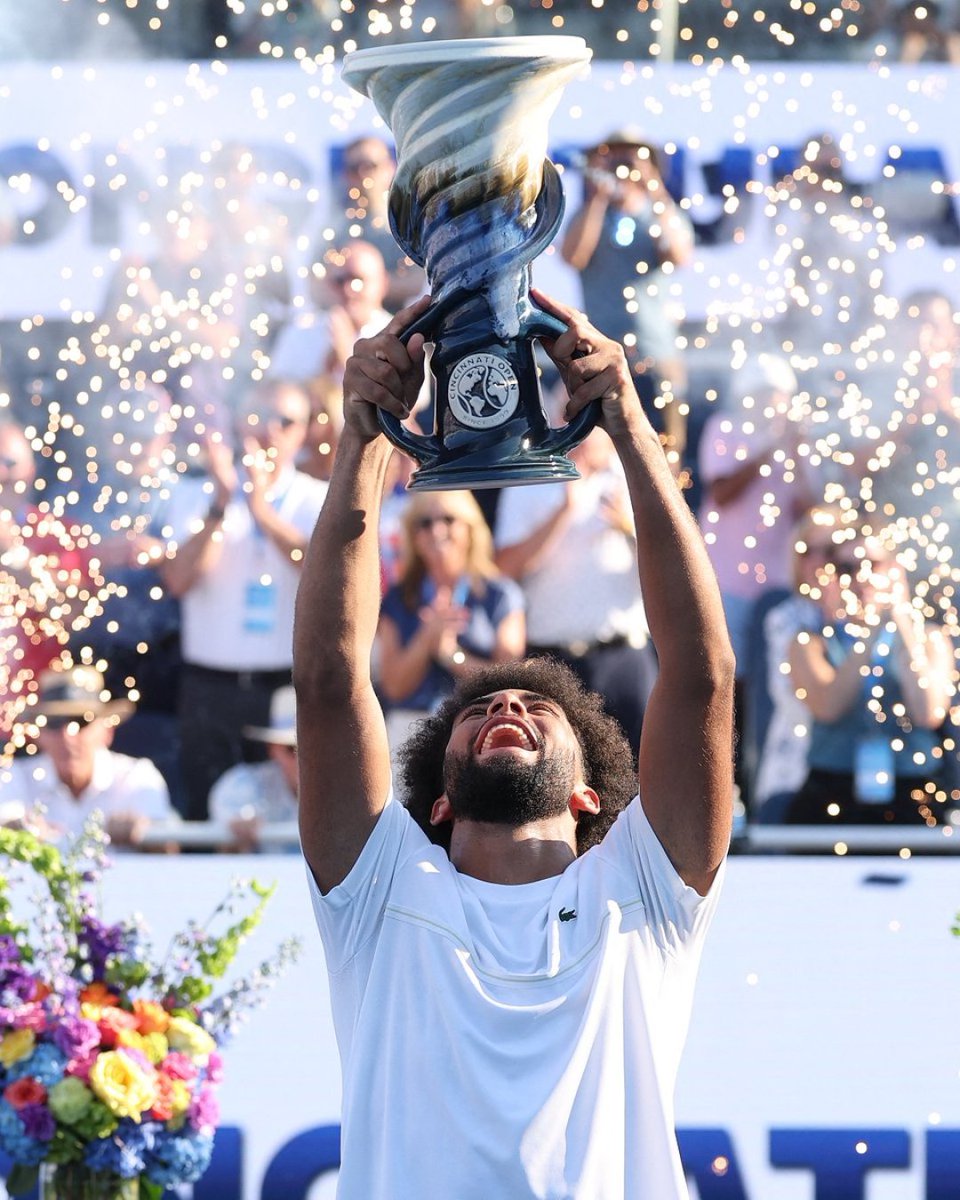 WeAreTennis's tweet photo. ARTHUR FILS IS A MASTERS 1000 CHAMPION!!! 🏆
At just 22 years and 72 days, Arthur Fils becomes the youngest French player in history to win a Masters 1000 title. 🤩
He also becomes the 5th Frenchman to add a Masters 1000 title to his record.
#CincyTennis https://t.co/jFIBui3o9c