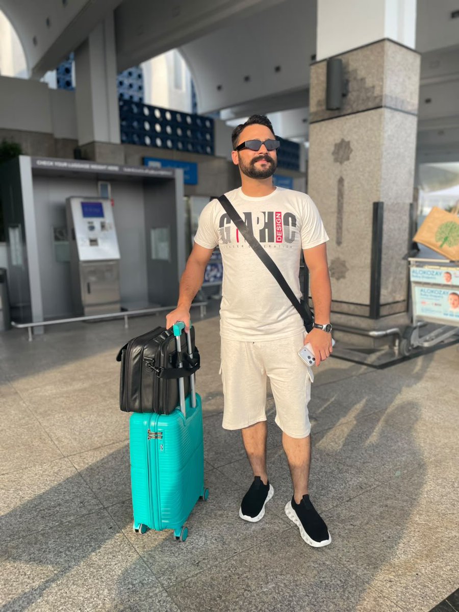 QariJunaidR's tweet photo. Off to Tokyo 🗼Japan 🇯🇵✈️ ❤️ https://t.co/VA83BOsjBZ