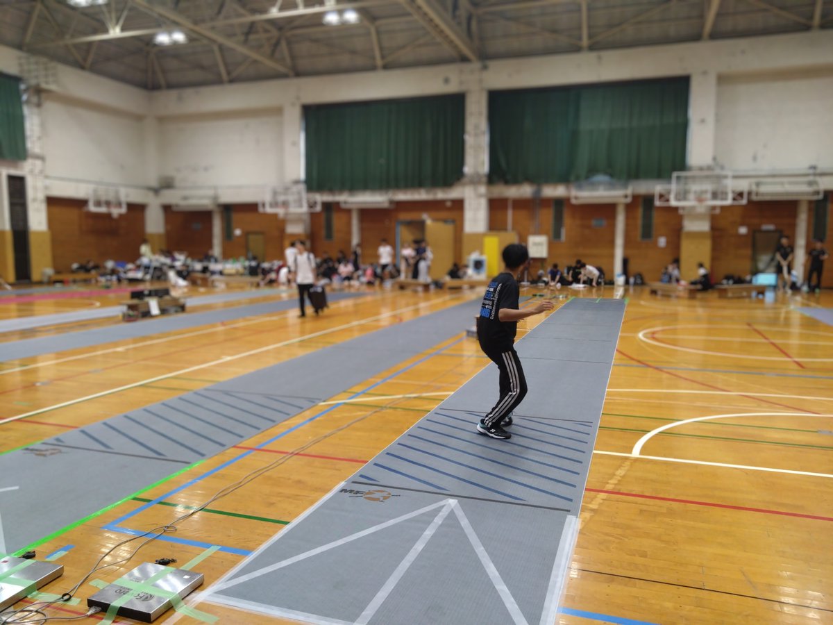 shinkanfencing's tweet photo. 全国公1日目です！
今年は東京大学さんにお邪魔させていただいています！！
応援よろしくお願いします！！！
 #神戸大学
 #フェンシング https://t.co/EsW1oJOGrd
