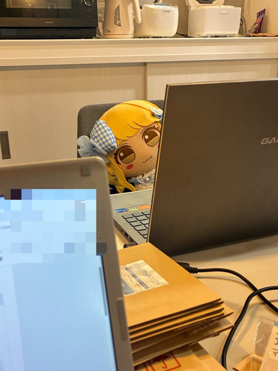 daxi0808's tweet photo. ことねがこっち見てるw

#初星学園ぬいぬい部 https://t.co/ZJMsVmlGKr