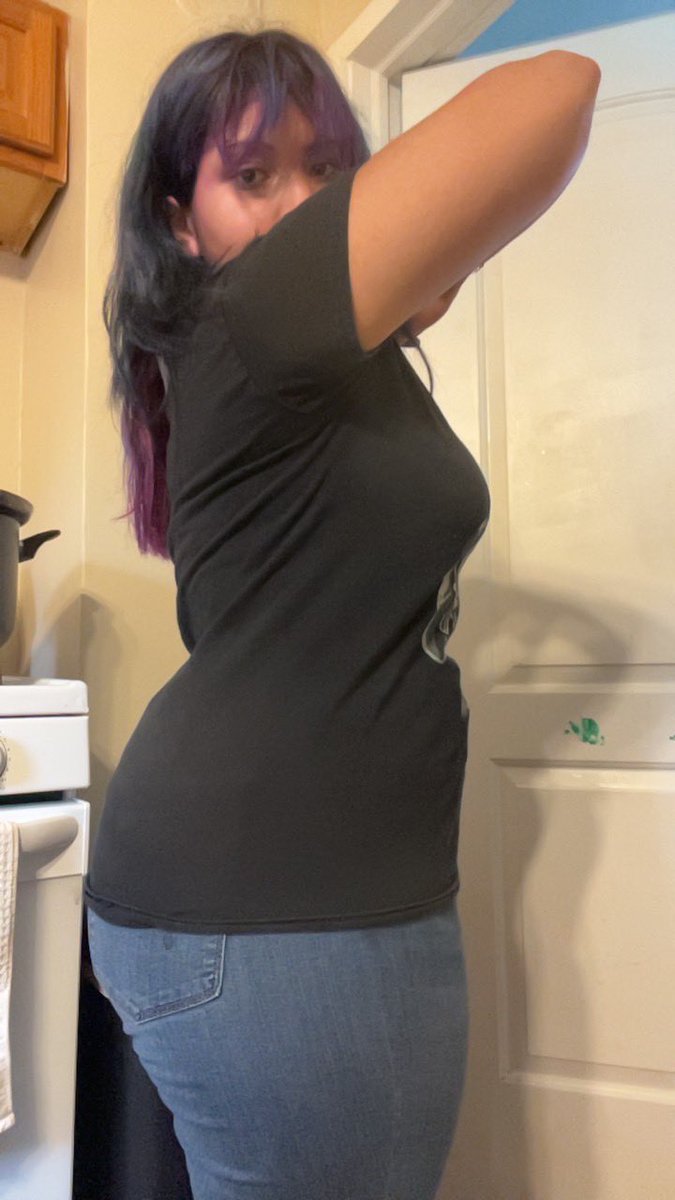 Bunny_Prissy's tweet photo. Do we like the jeans? #jeans https://t.co/NCKT8ERqvx