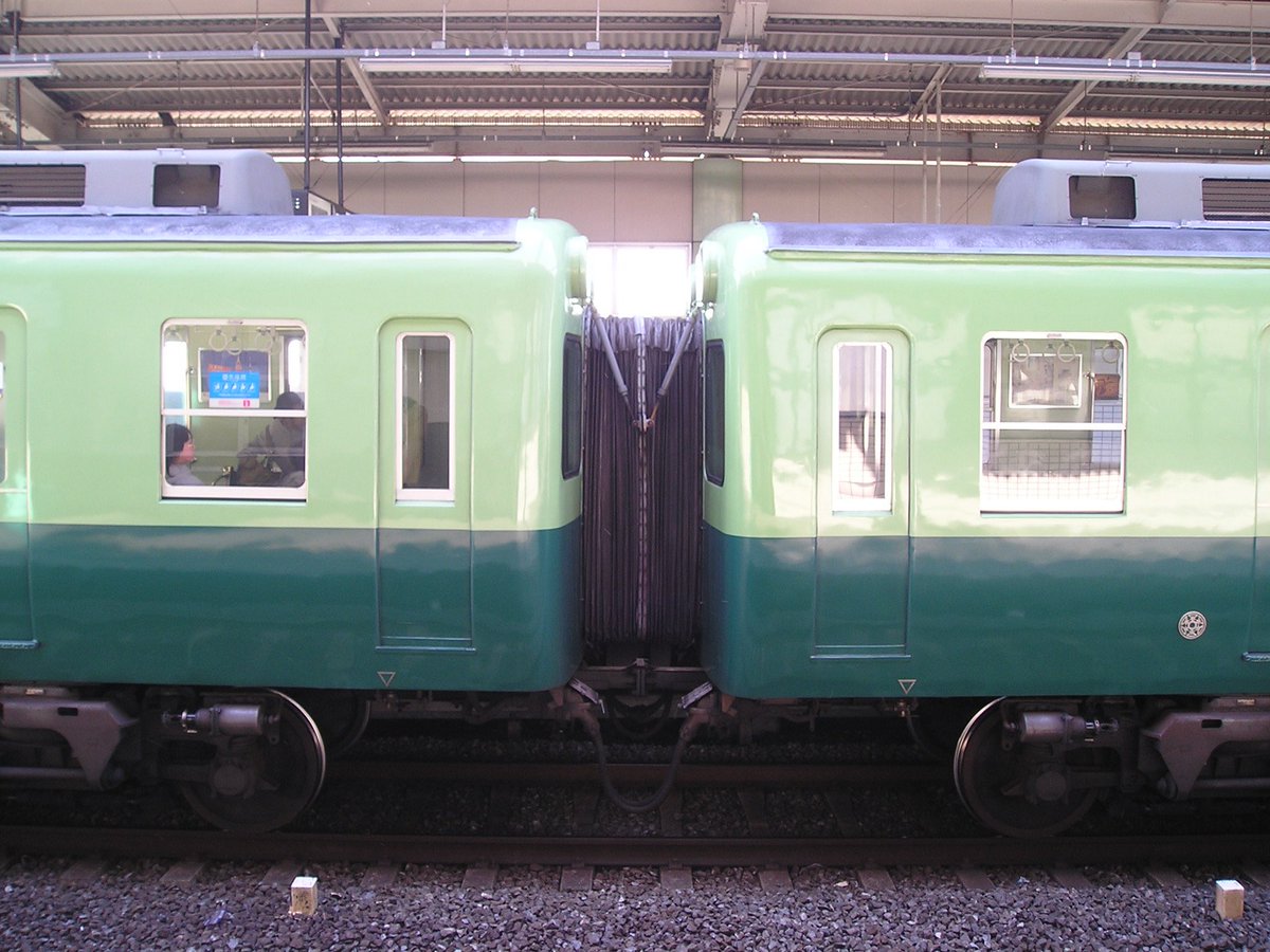 tirpreale's tweet photo. #ありがとう卵型 
京阪電車と言ったらこの形の印象が強かったですね😌
もう走っている姿が見られないのが未だ信じられないです😧 https://t.co/pzGo5VWv5S