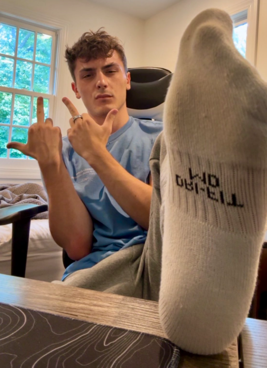 AmericanAlphas1's tweet photo. Spend your night worshipping the cocky teen stud @MasterBlake0 🤑🤑 https://t.co/LJzJcMe1YV