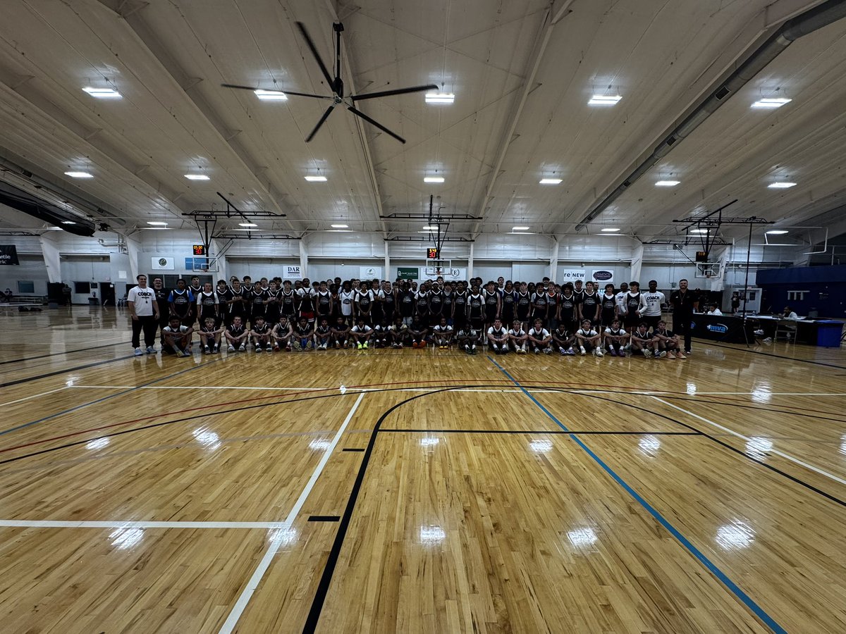 stevie40reps's tweet photo. Thanks for having me direct the Michigan Freshman Showcase and Sophomore ID Camp! I’m grateful for the opportunity to be a part of two great events and excited to help showcase some of the best young talent in Michigan. @PrepHoopsMI @PrepHoops Good Luck this season! https://t.co/ANOaxy8vrK