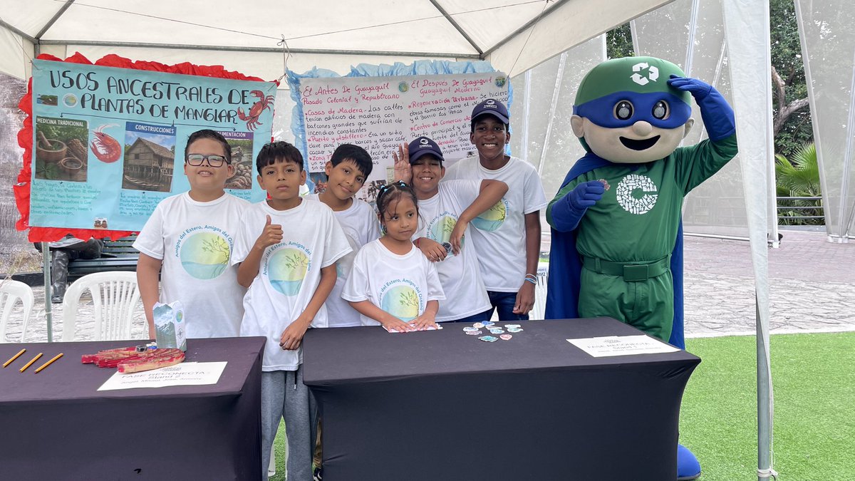 circular_ep's tweet photo. trabajo articulado con el Municipio de Guayaquil, a través de la Dirección de Ambiente, y nuestras iniciativas Plan Escuelas Circulares y Ruta del Reciclaje, impulsadas desde los Puntos de Acopio Circular de Puerto Hondo y el Suburbio. https://t.co/LCh87U2xGK