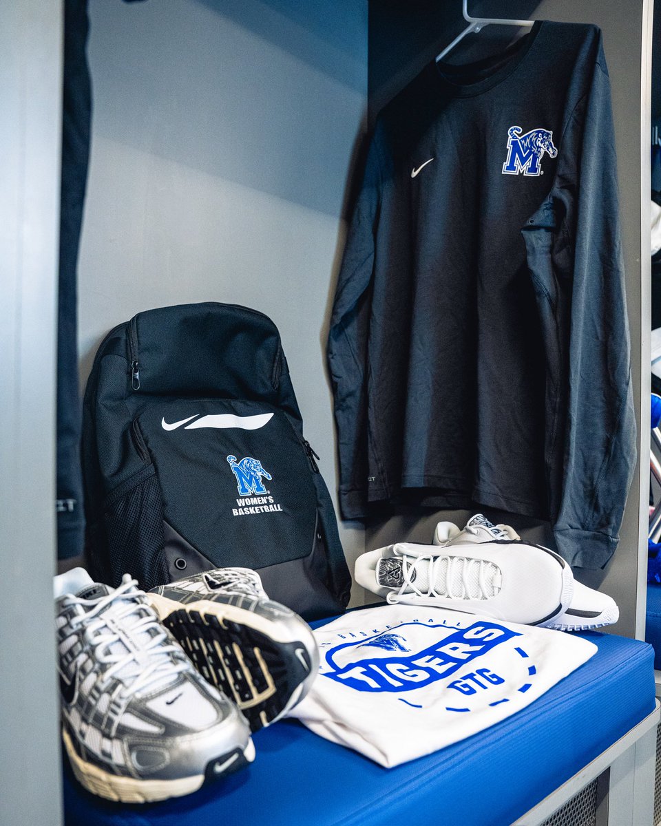 MemphisWBB's tweet photo. Going back to school in style Ⓜ️

#GoTigersGo | #MomentUM https://t.co/ZzrsdQdI5A