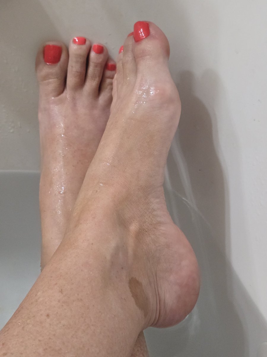 TipToeBlissfun's tweet photo. Time to relax!!
#feet #toes #onlyfans #funwithfeet https://t.co/f8jj3UA7ib