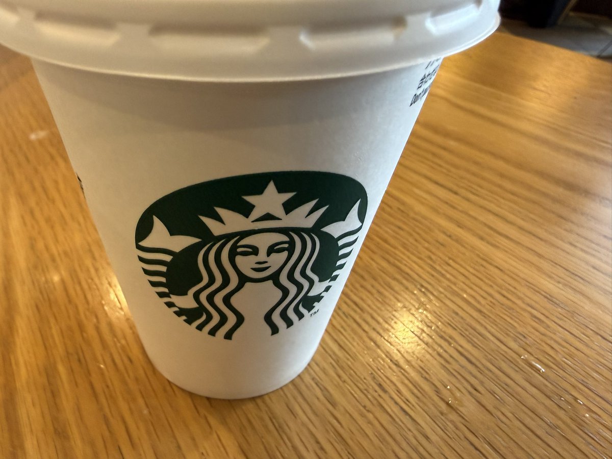 ilikebz's tweet photo. 出張の朝はスタバで始める〜 https://t.co/wd6FVyyh8R