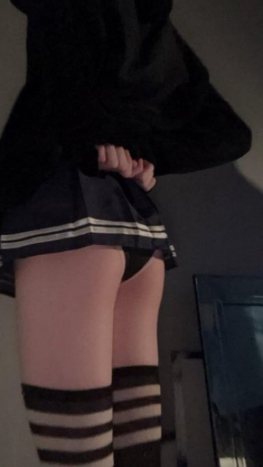 Kyleiscute_'s tweet photo. ell me i’m cute!^.^ #femboy #nsfwtwtًً #twink #porn https://t.co/TQKwu6RnHQ