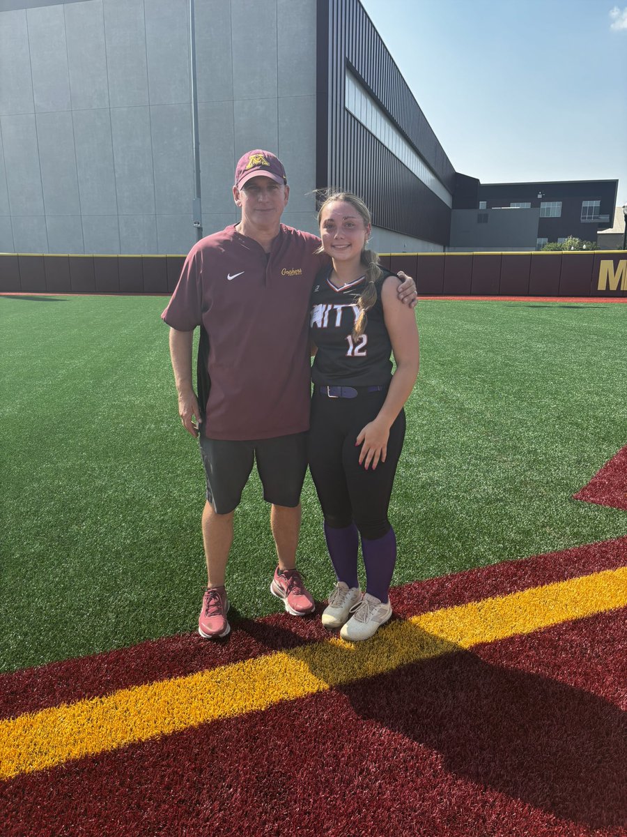 SarahMunger2028's tweet photo. Thanks @GopherSoftball for hosting me at your Prospects Camp this past weekend! I really enjoyed meeting the coaching staff and seeing the U of MN campus. I learned a lot and will take that into my fall season! https://t.co/SgbBhe36Cy