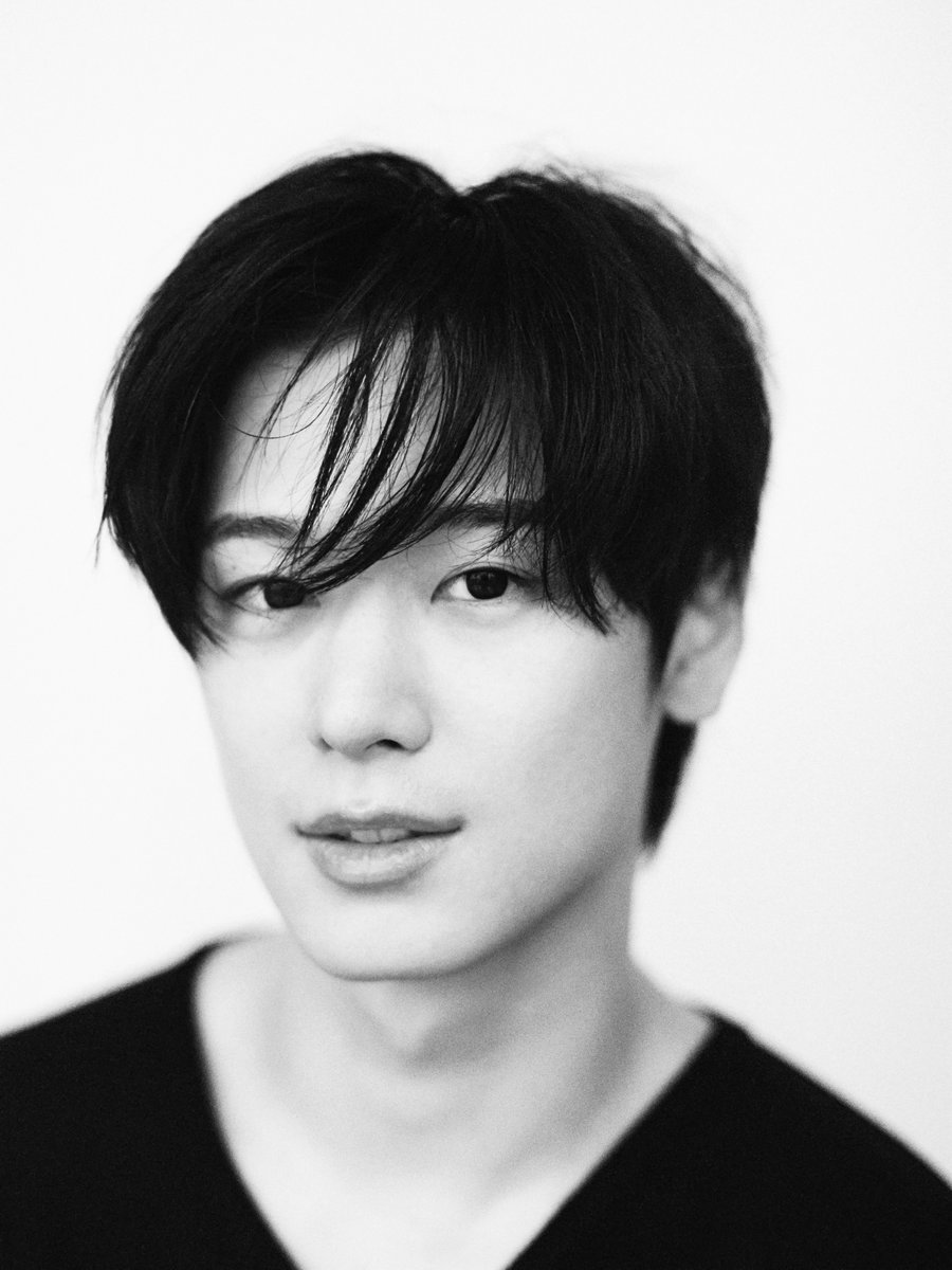 dailyljy's tweet photo. Juyeon's first profile photos with ACE FACTORY

"Ace Factory has signed an exclusive contract with Juyeon (THE BOYZ).

Please show lots of support for Juyeon as he embarks on a new journey together with Ace Factory 💙"

#JUYEON #주연 #더보이즈 https://t.co/gv6jKb0TdE
