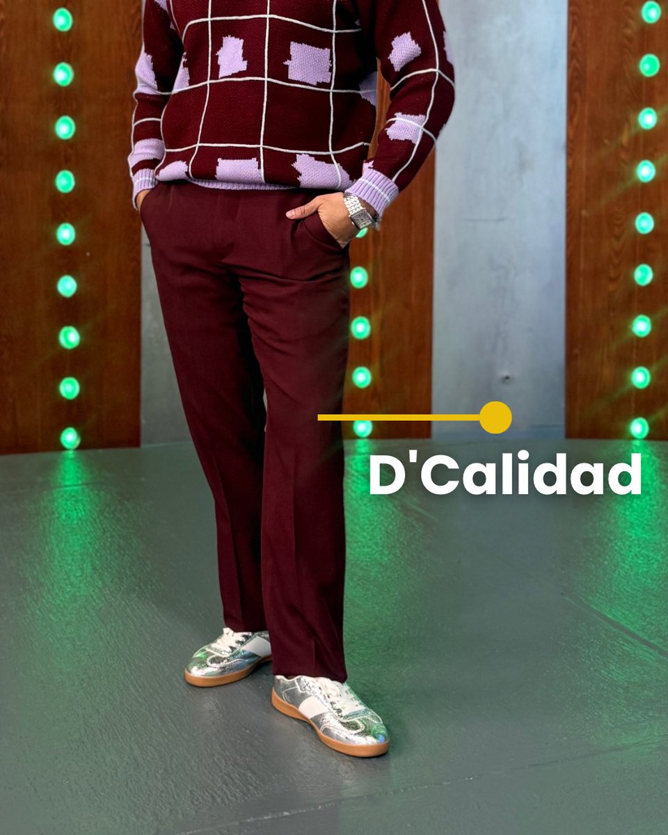 LaRedCaracol's tweet photo. El buzo de @maglione.col  y  el pantalón de @DCALIDADSAS  a hicieron lucir a Marco Vergara espectacular en este programa https://t.co/ud1mx7fUAF