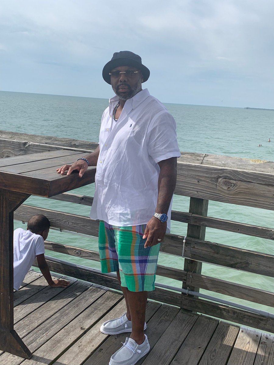 GlockBoy_21's tweet photo. Always on the water https://t.co/VkOGKcWBAx