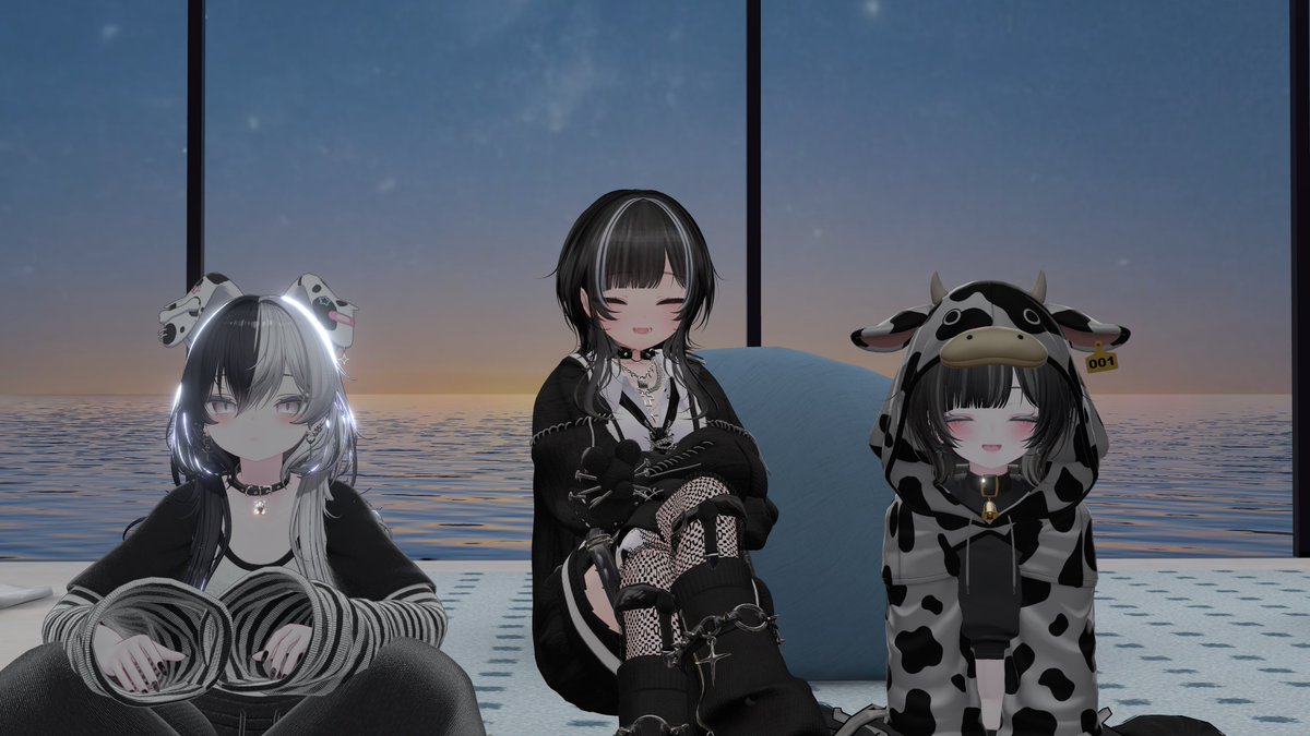 nano2na_vrc's tweet photo. 昨日の夜初めましてのご挨拶でお邪魔してた〜！！！！
恋バナに少女マンガ話にめちゃくちゃ盛り上がってちょー楽しかった✌️ https://t.co/BV1F4Zpolh