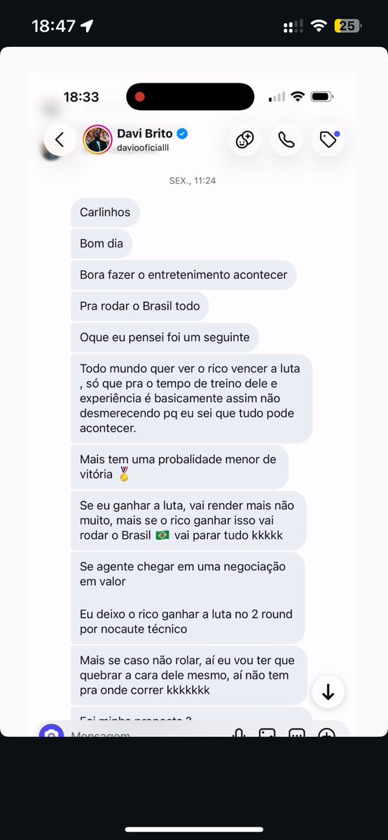 100_criterios's tweet photo. Carlinhos Maia expôs mensagens atribuídas a Davi Brito nas quais o ex-BBB teria pedido R$ 300 mil para permitir que Rico Melquíades vencesse a luta. https://t.co/cnCKD71dZ8