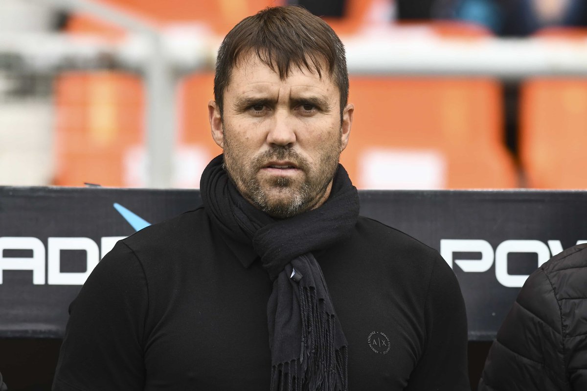 NotBedd_'s tweet photo. Con un 2-0 arriba el señor Chachito prefirio irse 45 MINUTOS a tirarse abajo de LOCAL.

Es una vergüenza https://t.co/urW9sKKgcO