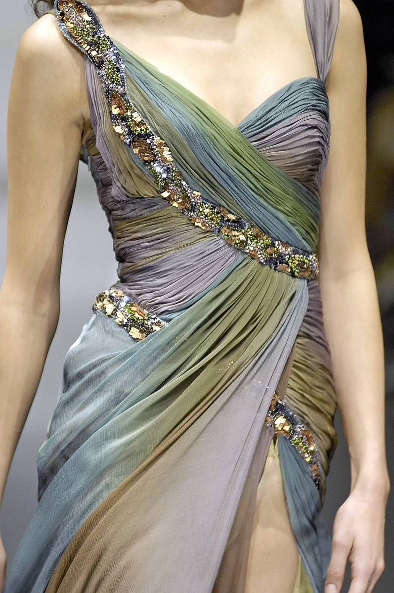 hautecnt's tweet photo. zuhair murad fw2007 https://t.co/mM67oxO2Li