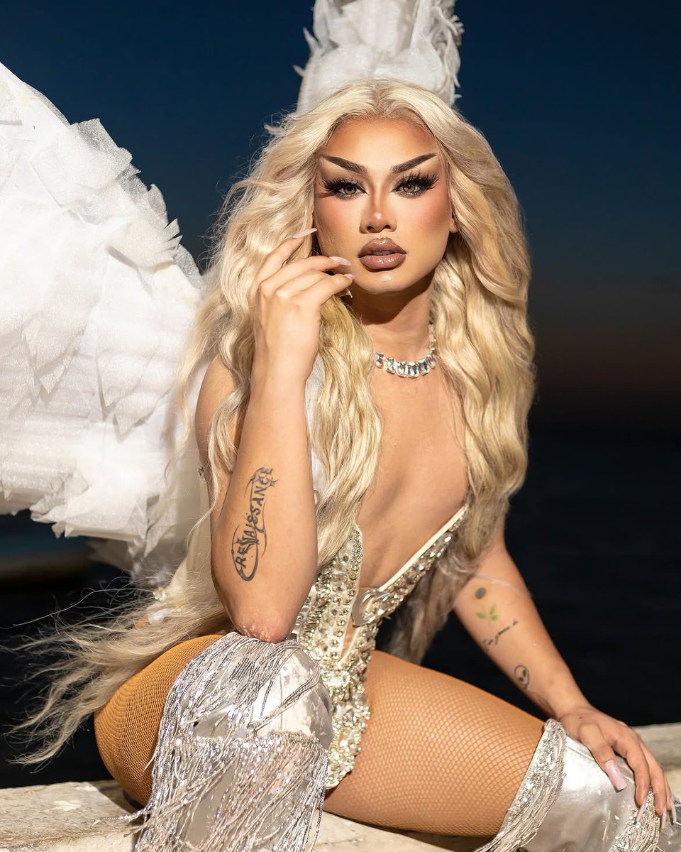 archivedrags's tweet photo. 💄| The category is: 

THE FACE of La Más Draga. 
(seasonally) https://t.co/uHsab3zH4A