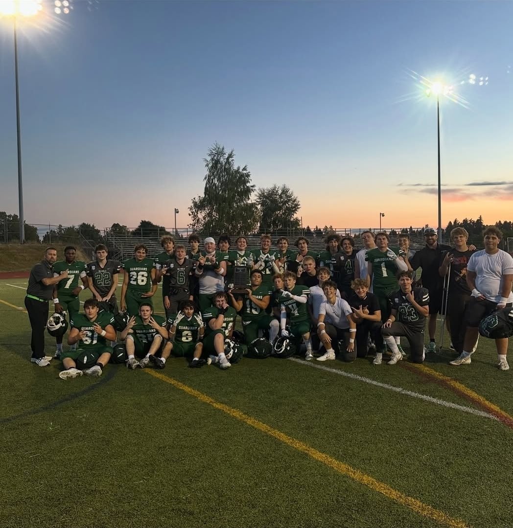 Coach_Bic1's tweet photo. Had our Green/White Scrimmage @IBWFootball last night, proud our how all our players competed!
Proud to say the Green team came out victorious!
#FearTheOwl 🦉 https://t.co/8yHyTjooSM
