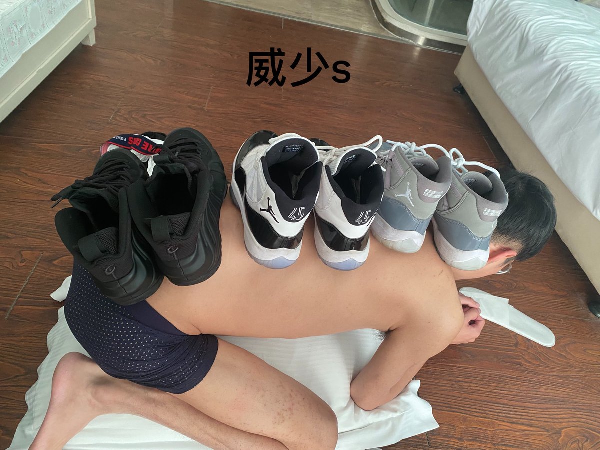 Dom5418's tweet photo. 乖乖当你爹的鞋刷 https://t.co/7wYJQFgQDr