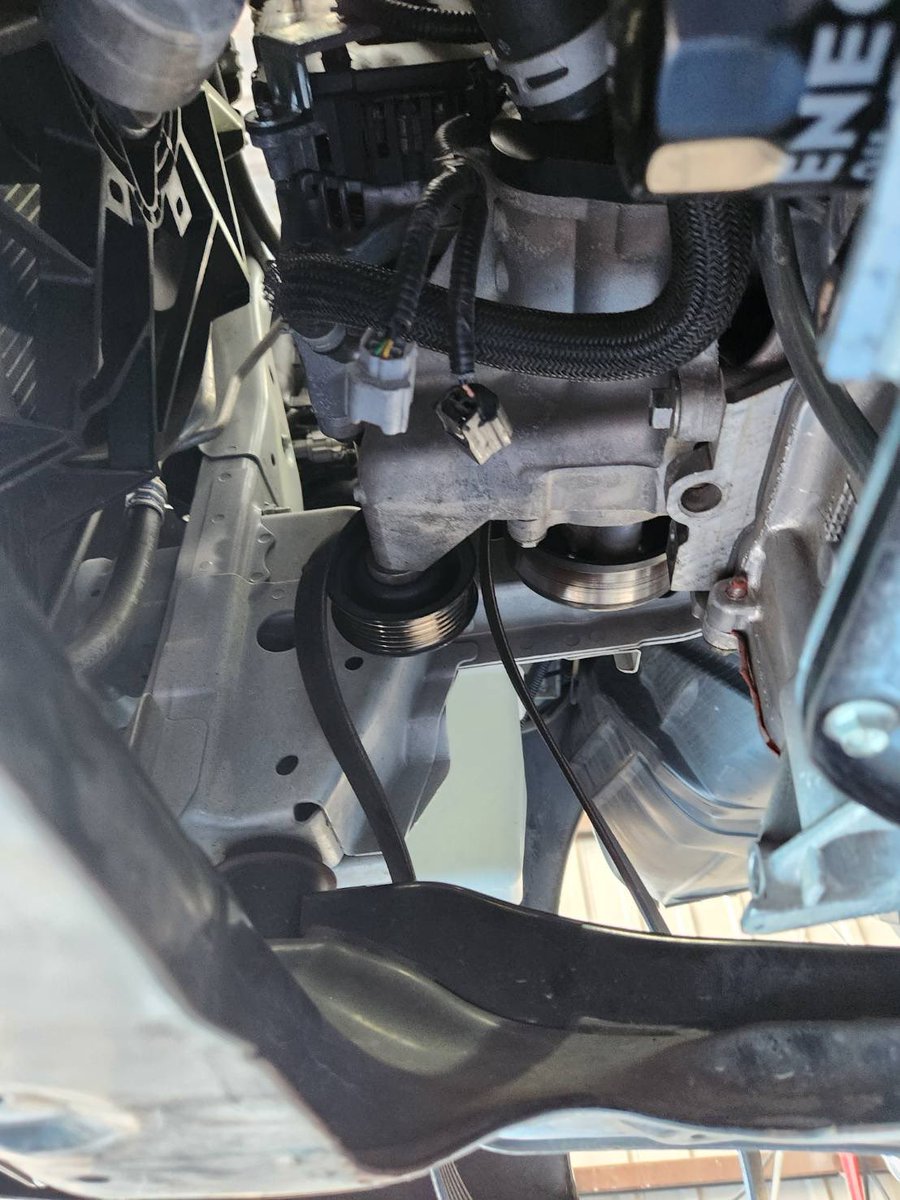 carcreatehiro's tweet photo. いつもお世話になっております！

F様セレナ エアコンコンプレッサー交換！

この度も数ある中から当店を選んで頂きまして誠にありがとうございました！

#カークリエイトヒロ #日産 #整備 https://t.co/2m41fj2yy6