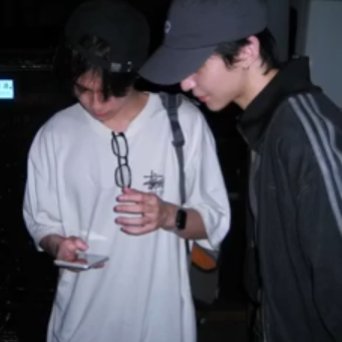jiryuchart's tweet photo. they match each other’s aesthetics so well they’re that couple that’s so pinterest coded 😌💗

#ryujinpatji #ริวจินแพทจิ https://t.co/oOWMYdPcjO