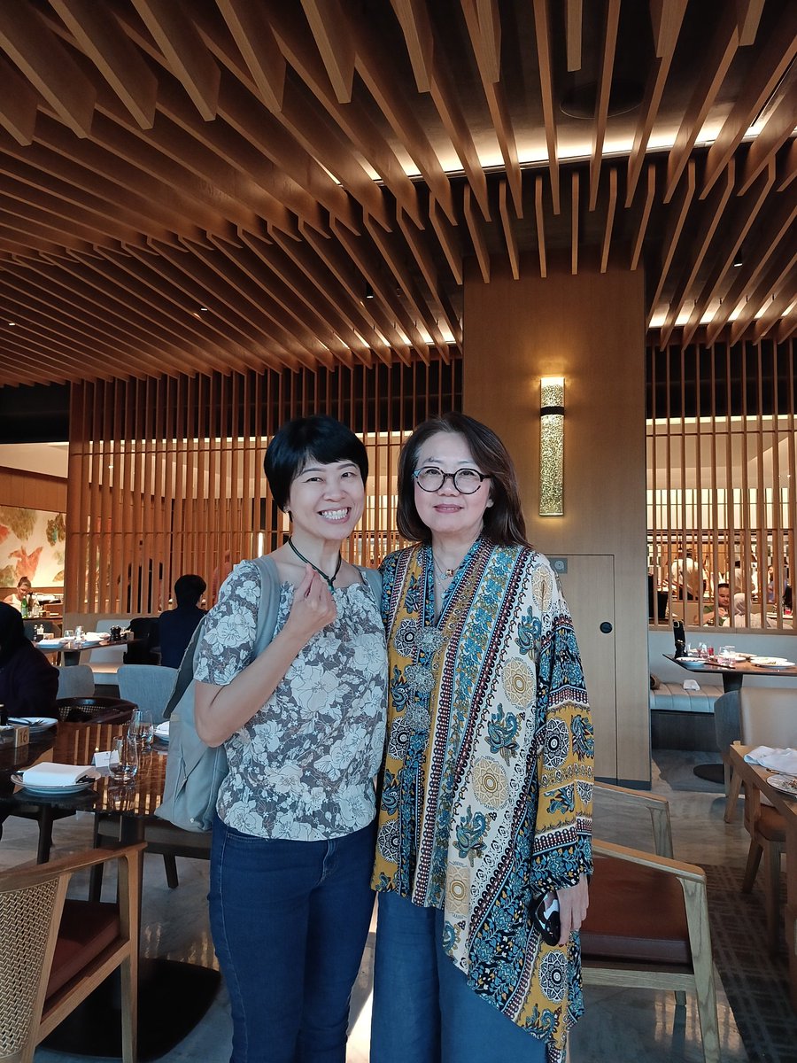 SiennyLovesDraw's tweet photo. @hyattregency @Hyatt #blogpost #blog #update https://t.co/bg1NC50nuK #HyattComforTable #WorldOfHyatt #Hyatt #HyattBrandExplorer #ExploreWithHyatt #HyattRegency #WarisanMalaysia #buffet #dining #hotel #food #dining #eat #foodie #foodies #heritage #Malaysia #art #culture #tourism @hyattregency @Hyatt https://t.co/vrbxkJx4TI