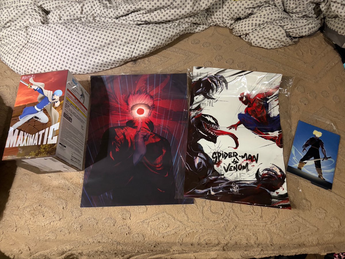 ManzonYSL's tweet photo. ANYC haul https://t.co/ijk63ociCt
