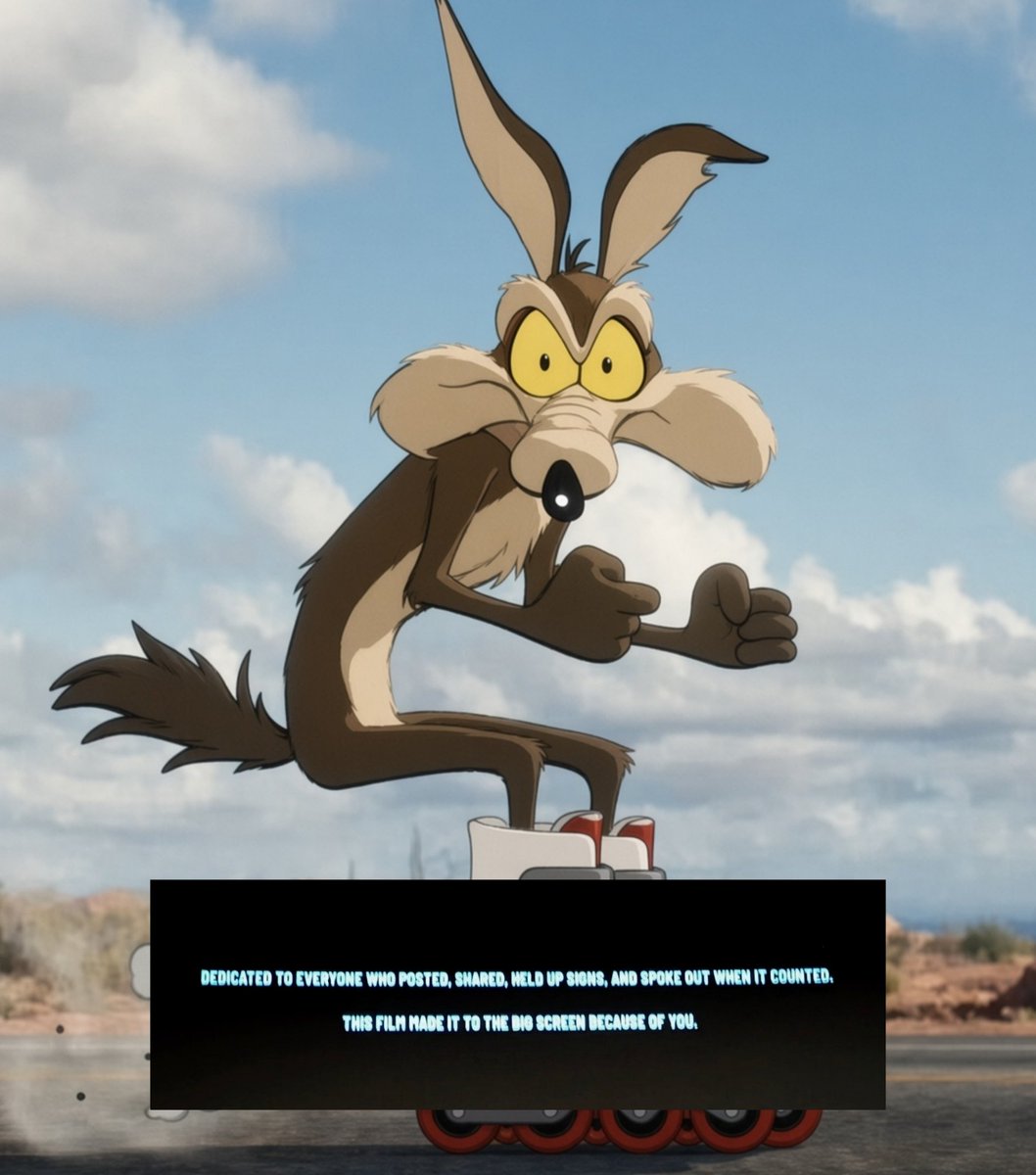 CartoonsOTMoon's tweet photo. Al final de COYOTE VS. ACME, hay un mensaje para los fans:

💬 «​Dedicado a todos los que publicaron, compartieron, levantaron carteles y alzaron la voz cuando más importaba. Esta película llegó al cine gracias a ustedes». https://t.co/IdwUJGHCD7