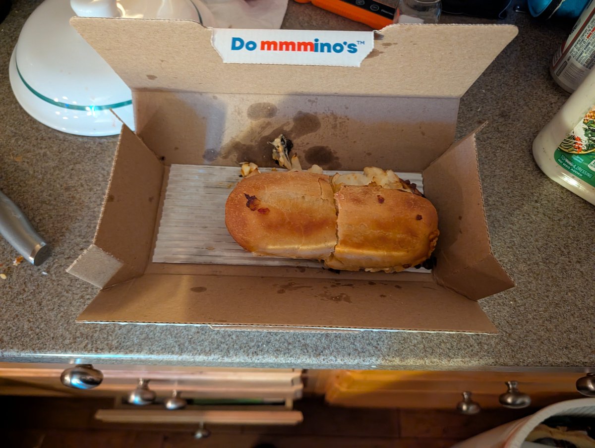 teullet1's tweet photo. Hey @dominos are we shrinking the sandwiches now? 🤔🤔 WTH https://t.co/HRC88EBB9o