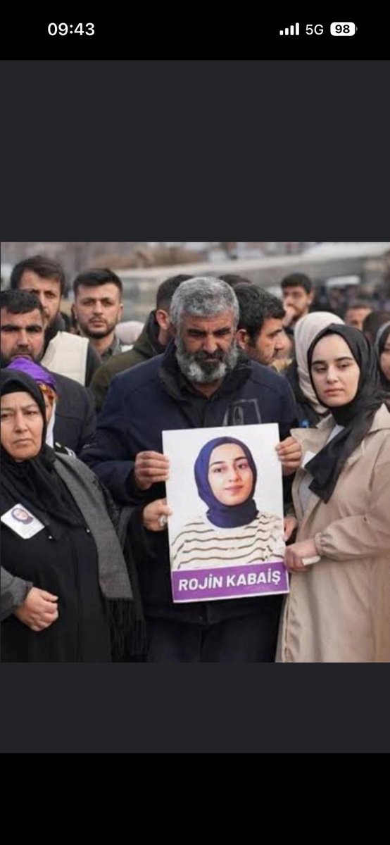 mehmetgunaydin8's tweet photo. Rojinin tecavüzcü canilerini açıklayın.😡😡😡😡😡😡😡😡😡😡 https://t.co/MwK7DHNRV9