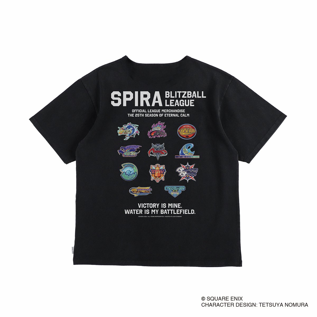 denfaminicogame's tweet photo. 『FF10』の新作アパレルグッズが発売。ブリッツボールリーグ公式グッズをイメージしたTシャツなど全7種が登場
https://t.co/m2botHxa29

「ビサイド・オーラカ」をはじめとする強豪全11チームのエンブレムロゴを配置。名シーン「聖なる泉」「異界送り」のシティポップグラフィックTシャツも登場 https://t.co/hpjcN45Ixd
