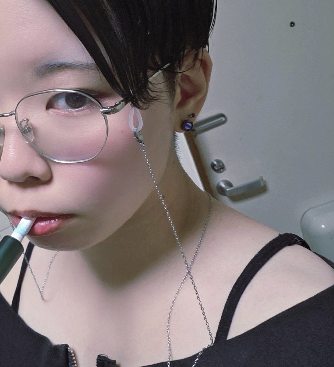 Adalin_HUMII's tweet photo. キモいかもしれない(本人画像がデデーンとしています) https://t.co/kbSg9SnnMc