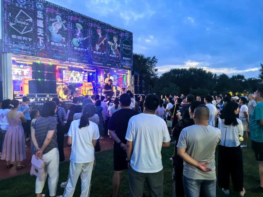 HadleyCourwn's tweet photo. No te pierdas el concierto de maana en el parque! Música en vivo, ambiente increíble y entradas agotándose rápido ， https://t.co/wcNmNq9msV