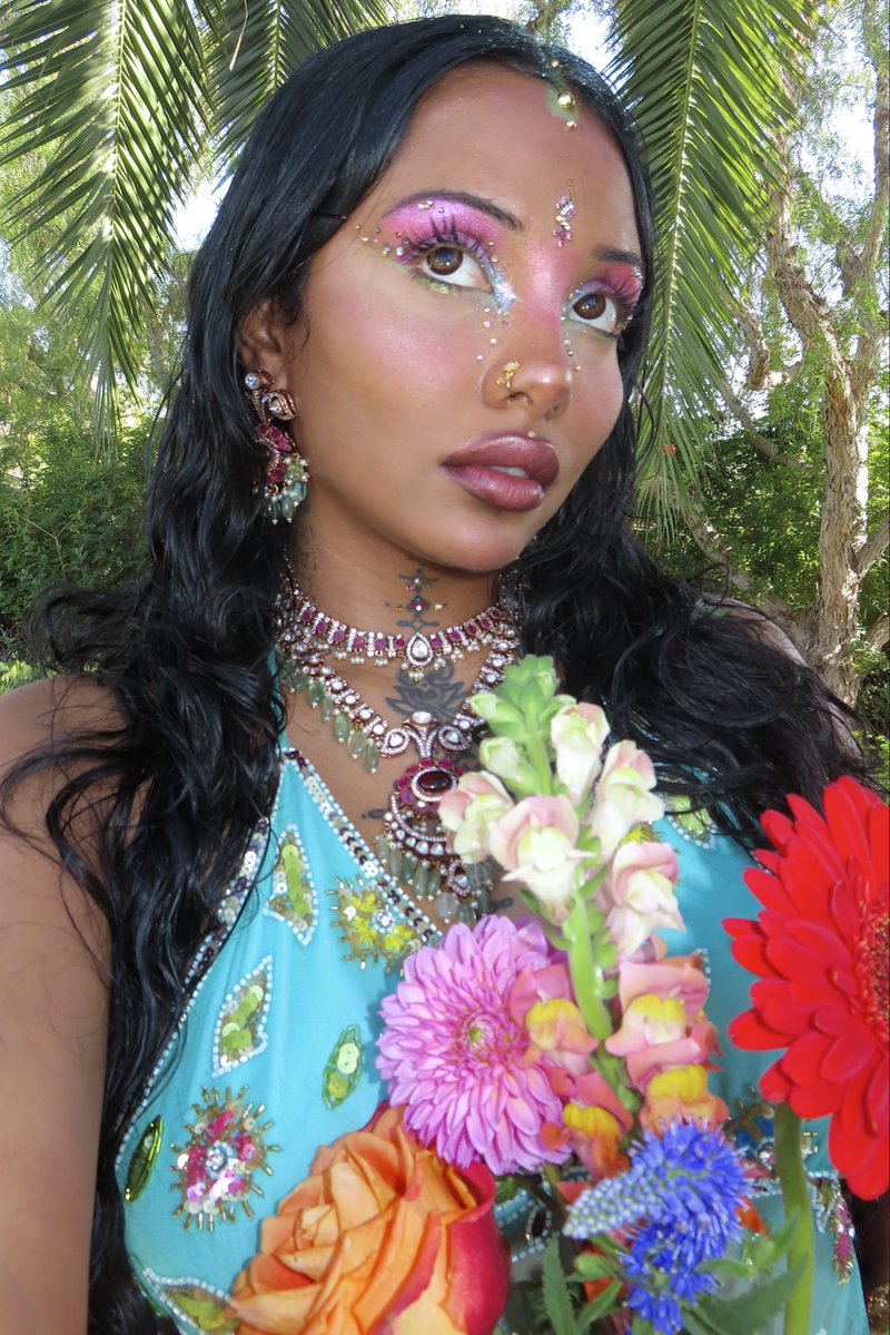 submit_to_rani's tweet photo. 🐬🌺 https://t.co/yXHCZ9y5a0