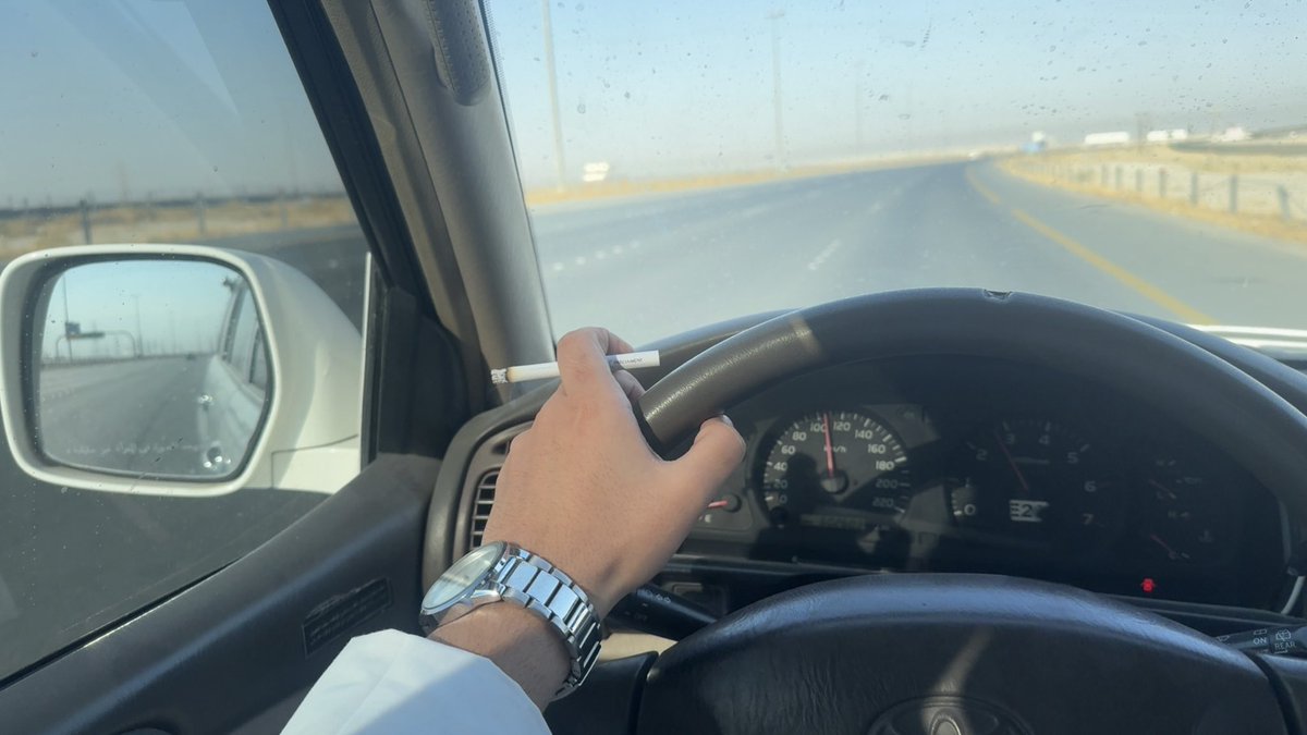 i3m9k's tweet photo. لا هزك الشوق واختلت موازينك
    تعال أقرا شعوري واخر اخباري

و أن خذلوك البشر و اقرب محبينك
   تذكر اني على عهد الوفاء بـاقي . https://t.co/1NfXkPz7UP