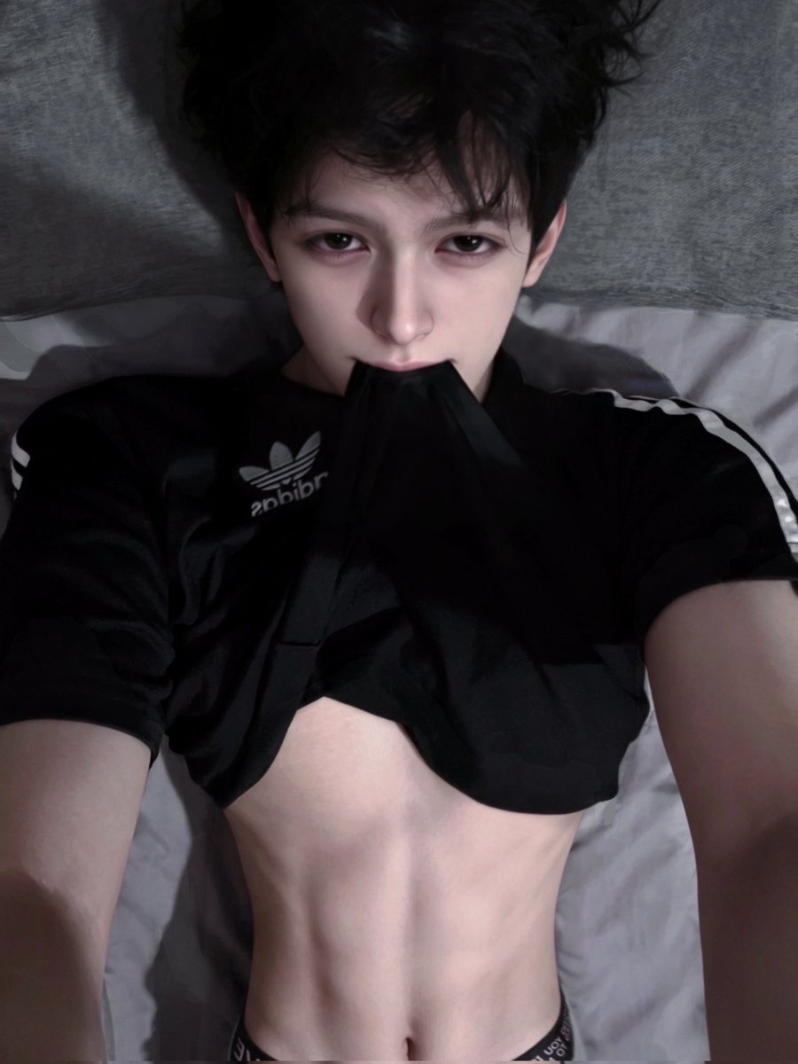 kk0117o's tweet photo. #les #wlw https://t.co/y8P6lJie7h
