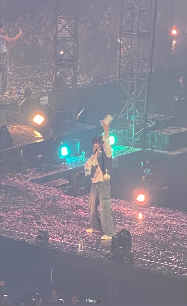 lucylist_'s tweet photo. 오늘 플앙콘중콘 2주년이래~~!!
이때 진짜 많이 울었었는데
지금 와서 생각해보면 어저피 다시 완전체로
만날텐데 ��가 그리 슬펐었는지ㅋㅋ쿠ㅜ🥹 https://t.co/5tdgB3WJdI