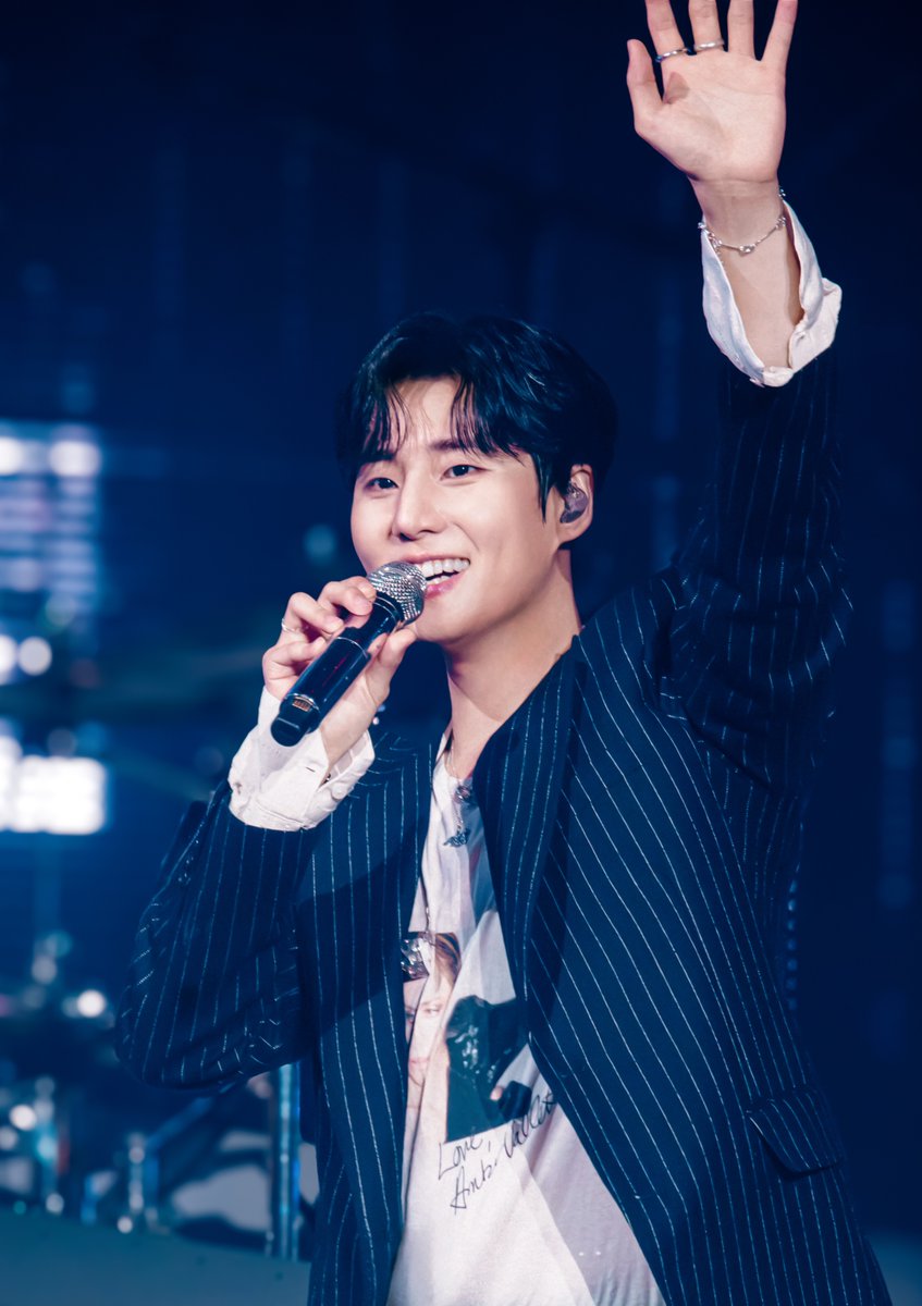 livenationth's tweet photo. (1/3) 🇰🇷 เอารูปบรรยากาศจากอินชอนมาฝาก แฟนไทยเตรียมตัวยิ้มหวานตามพี่ Young K ได้เลยที่ “Young K Solo Tour <YOUNGEST> in BANGKOK”
🗓️ 10 ต.ค. 2569 | สามย่าน มิตรทาวน์ ฮอลล์
🎫 ซื้อบัตรด่วน ๆ เลยที่ https://t.co/xx1L6rR0Lc

Bringing you some sweet moments from Incheon! 🇰🇷 Thai My Day, get ready to smile along with Young K at “Young K Solo Tour <YOUNGEST> in BANGKOK”
🗓️ 10 Oct 2026 | Samyan Mitrtown Hall
🎫 Grab your tickets now at https://t.co/xx1L6rR0Lc

credit: JYP Entertainment

#DAY6 #데이식스
#YoungK #영케이
#YOUNGEST
#YoungK_Solo_Tour_YOUNGEST
#LiveNationTero