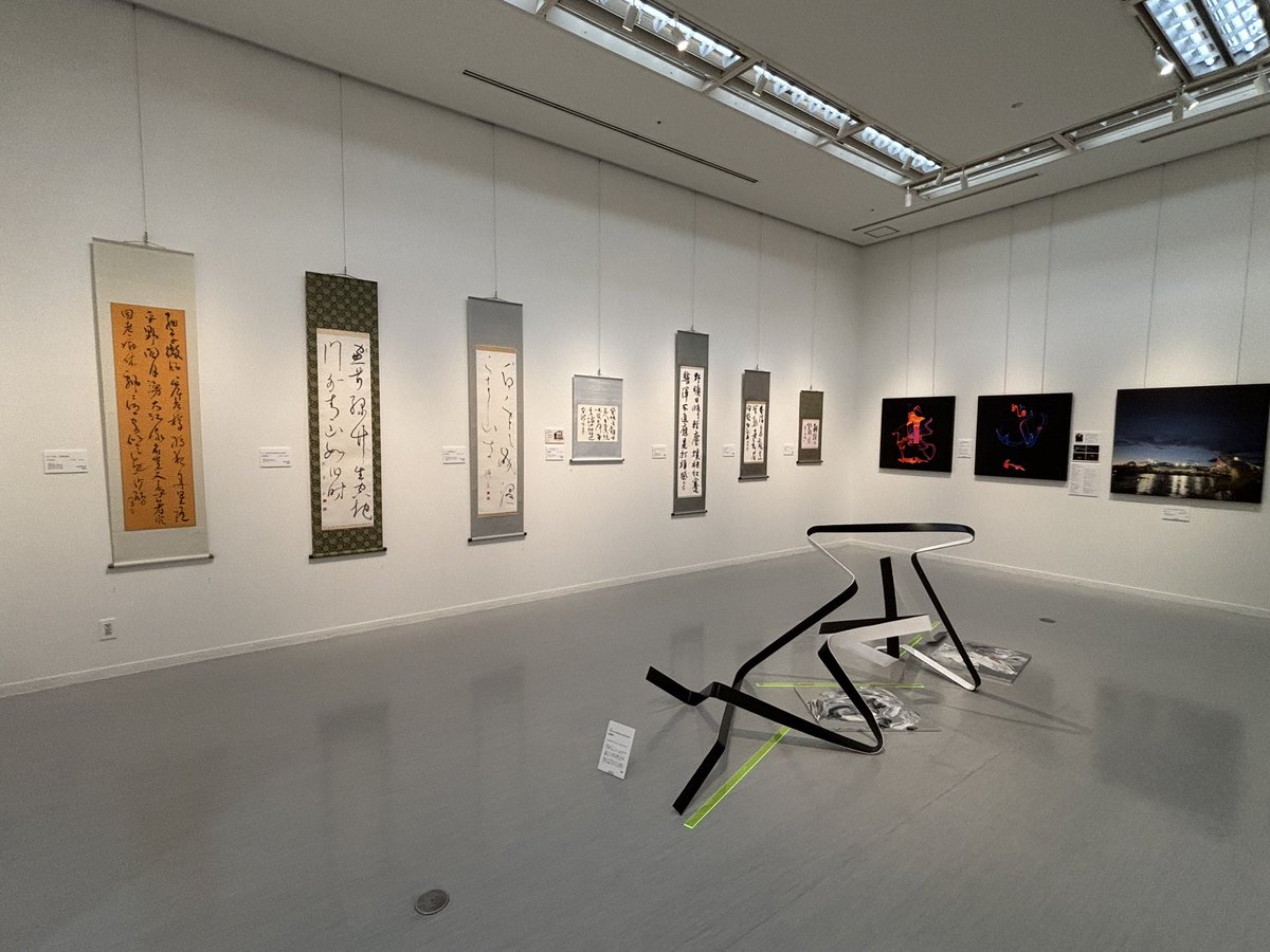 TOMICHIKU's tweet photo. 明日から開催！
富田・南陽・山田・志段味地区会館の合同作品展【繚乱の華】
絵画・書・彫刻・シャドーボックス等、様々な作品が各種展示されていますのでお近くにお寄りの際はぜひお越しください！
名城線ナゴヤドーム前矢田駅を降りてバンテリンドーム方面へ！
カルポート東市民ギャラリー矢田にて✨ https://t.co/dPHMWQVwVQ