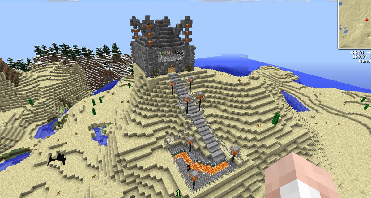 alynokioku's tweet photo. 2012 minecraft screenshots are incredibly common on the randomizer. really cool to see how people used to build https://t.co/EZikMxoFwz