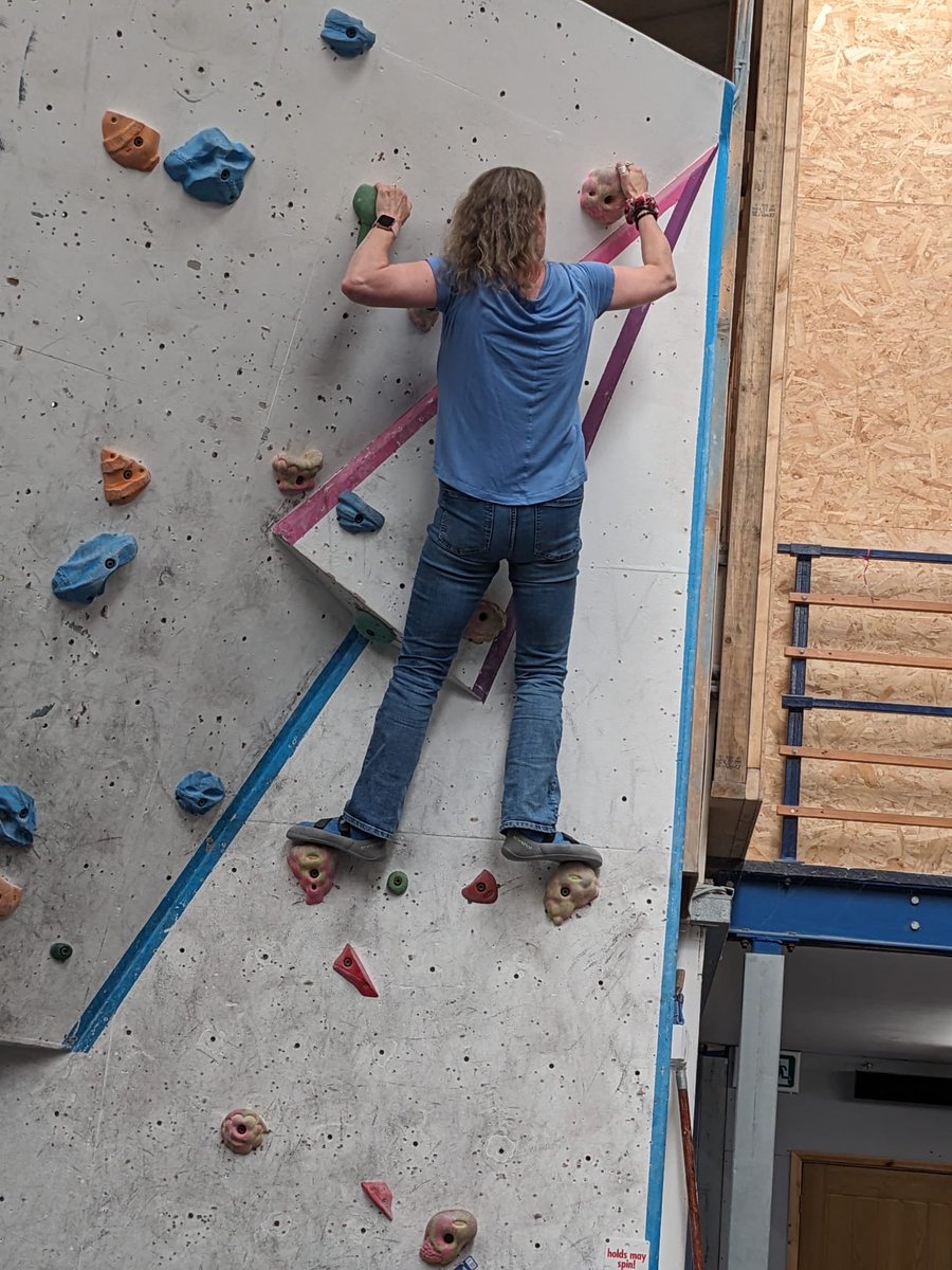 KateKnighting's tweet photo. Late check in… 28 #NHS1000miles last week, some vertical as had an unexpected chance to climb some walls which I haven’t done for a long time. 😄 Loving everyone’s photos and news. Wishing everyone a good week. 🏃‍♀️ https://t.co/3pk0M7OABj