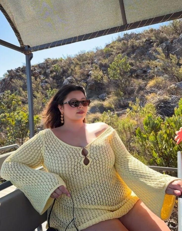 Islax639_'s tweet photo. A bold woman carries being real is her superpower, and it shows 😉 https://t.co/S9Nz2Prlx0
