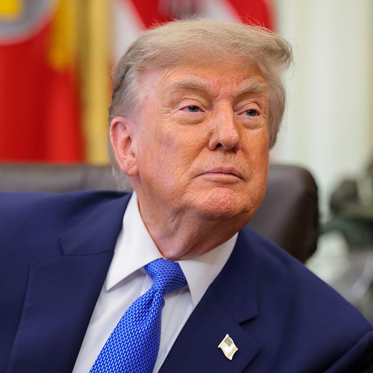remarks's tweet photo. JUST IN: 🇺🇸 President Trump says ICE enforcement proceedings are being taken against Ilhan Omar. https://t.co/C8B2AuchKN
