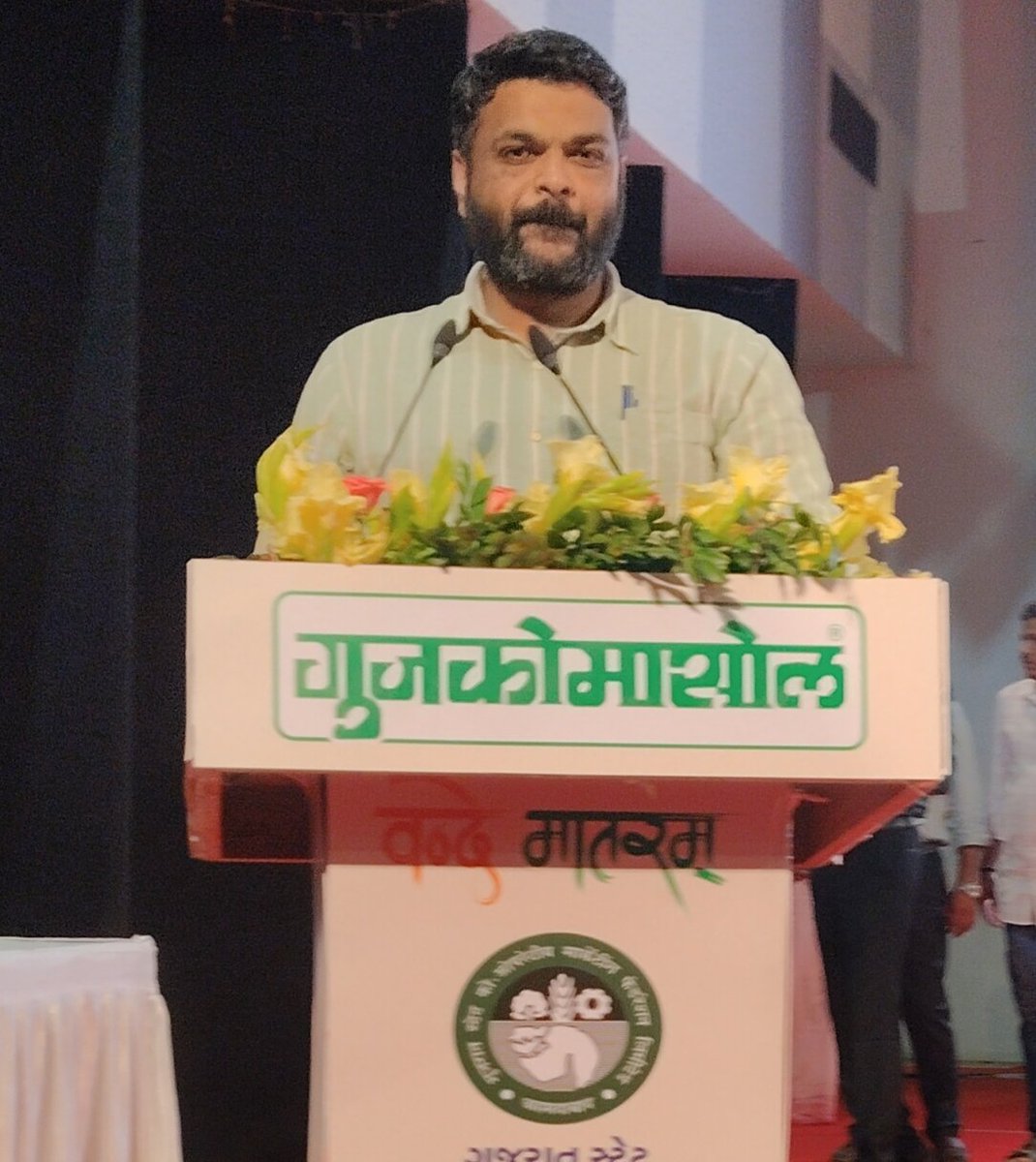 VyasAnchor's tweet photo. गांधीनगर में आयोजित गुजकोमासोल की 65वीं वार्षिक आम सभा — 2025-26
Event Host by Anchor Purvesh Vyas 
#anchorpv #hosting #motivation #anchor #emcee #gujcomasol https://t.co/A618GaQt74