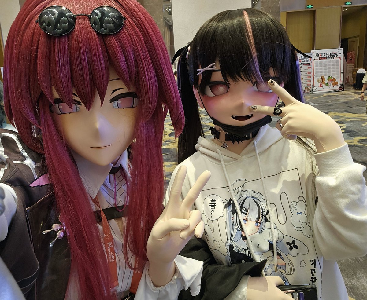 mitsu_kig's tweet photo. DW14 selfies

@Ron_Maca_3560 @shuga_kigurumi 

Was so nice to finally meet both of you!!! https://t.co/ayGhO1BA69