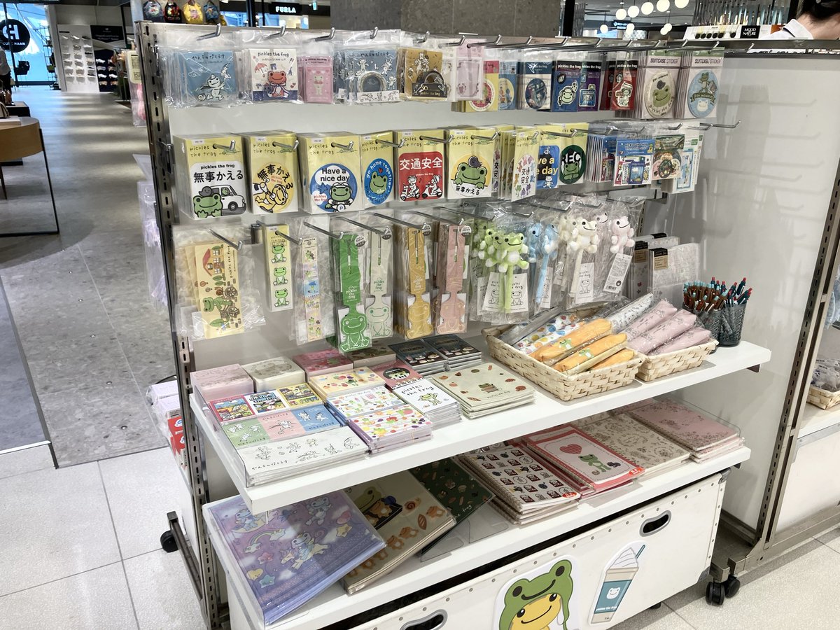 pickleseventsp's tweet photo. \ 渋谷スクランブルスクエアイベント✨/

限定商品をはじめ、今回のキーアートを使用したアイテムや新商品沢山ございます❣️
ご来店お待ちしております♪

会期：8月20日～9月2日
会場：ショップ＆レストラン 5階 +Q（プラスク）グッズ内 イベントステージ5A
営業時間：10:00～21:00 ※最終日20:00 https://t.co/fP6Ln6R9tN