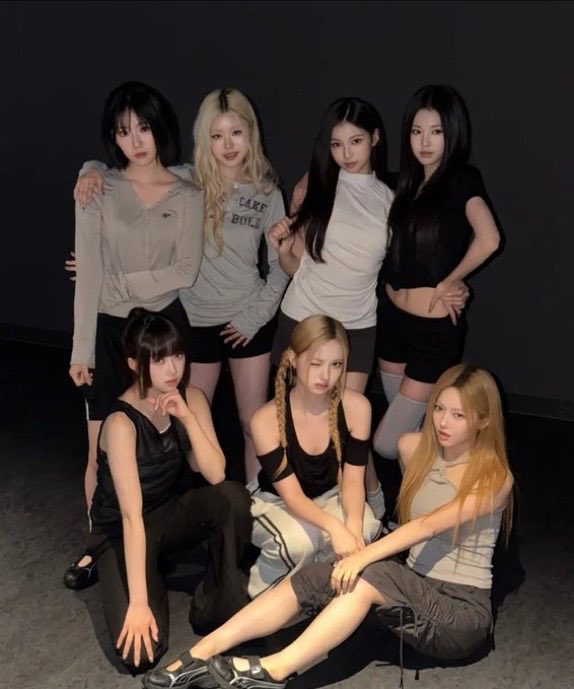 obdchartdata's tweet photo. 📈[ITUNES]

OURBIRTHDAY (@OBD_offcl) 1st Single Album “Our Birthday” debuted #143 on Worldwide iTunes Album Chart 🎂✨

#OURBIRTHDAY      #아워벌스데이      #OBD      #OBD_SQUEEZY https://t.co/LV9O8Qi9BF