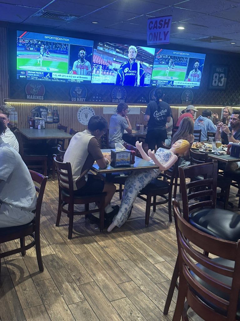 kgeich's tweet photo. Guy did not do well in fantasy football last year, I fear https://t.co/wc5Ssj1MWE